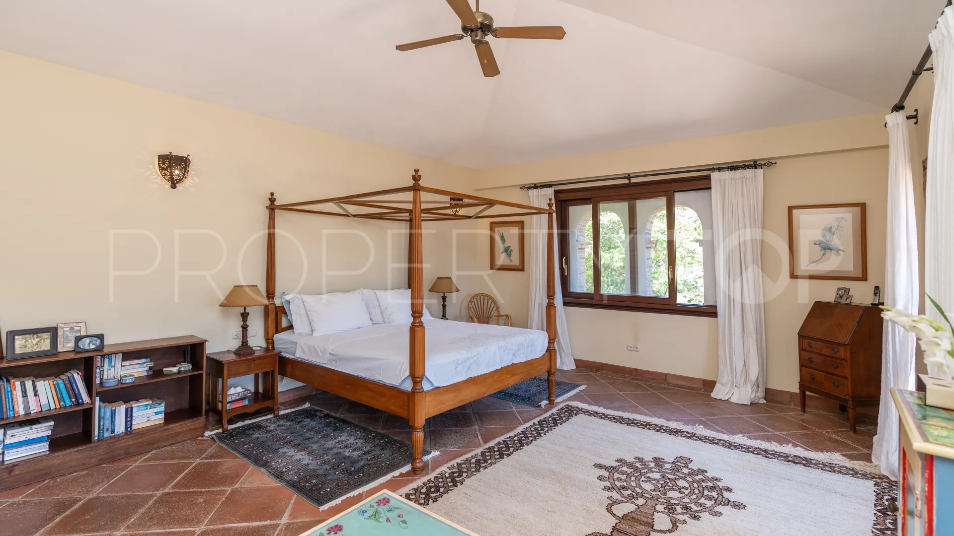 Villa en venta en Benahavis