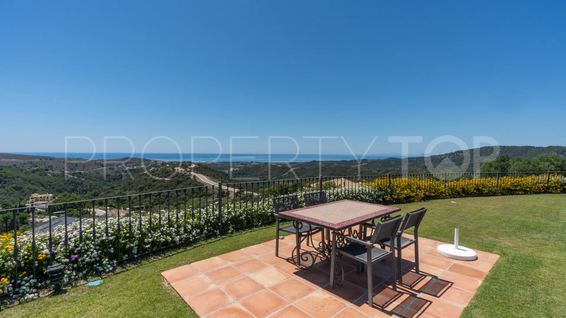 Villa en venta en Benahavis