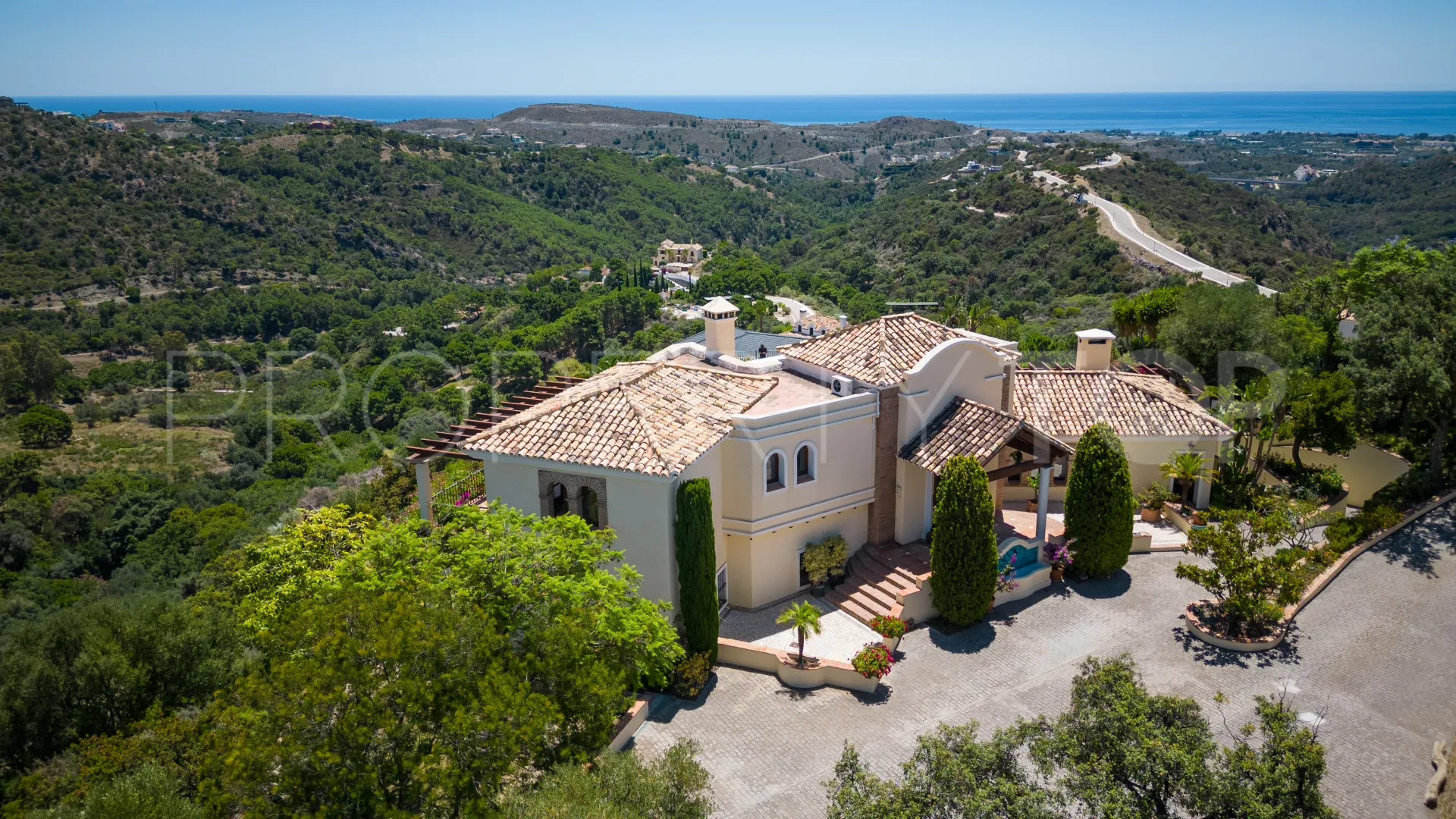 Villa en venta en Benahavis
