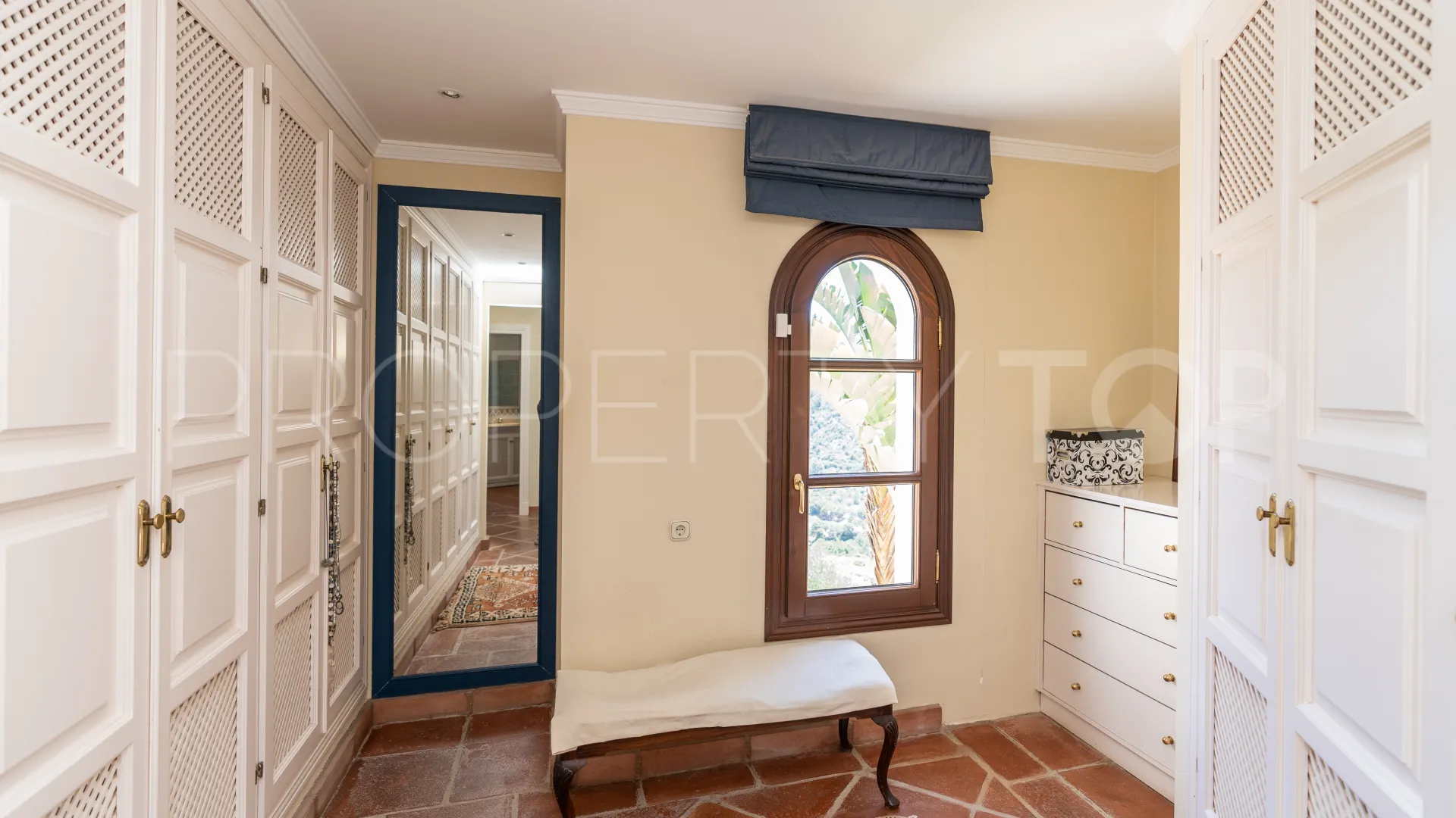 Villa en venta en Benahavis