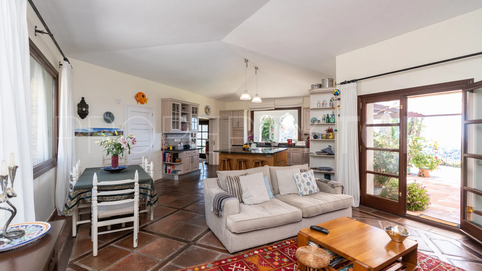 Villa en venta en Benahavis