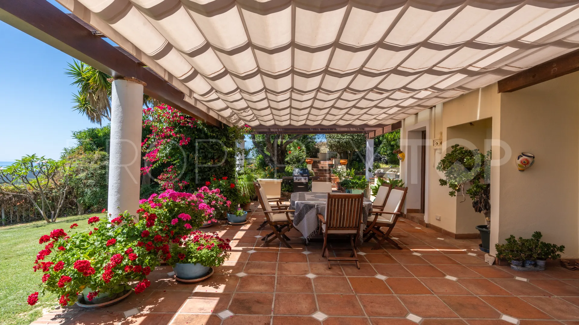 Villa en venta en Benahavis