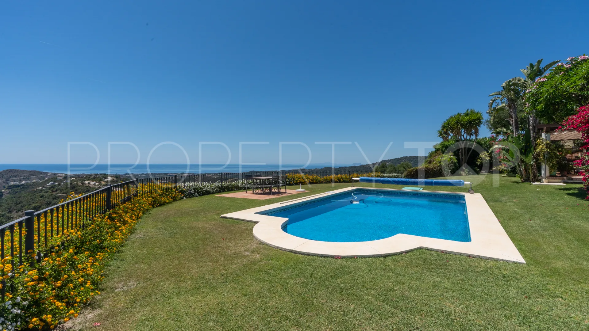 Villa en venta en Benahavis