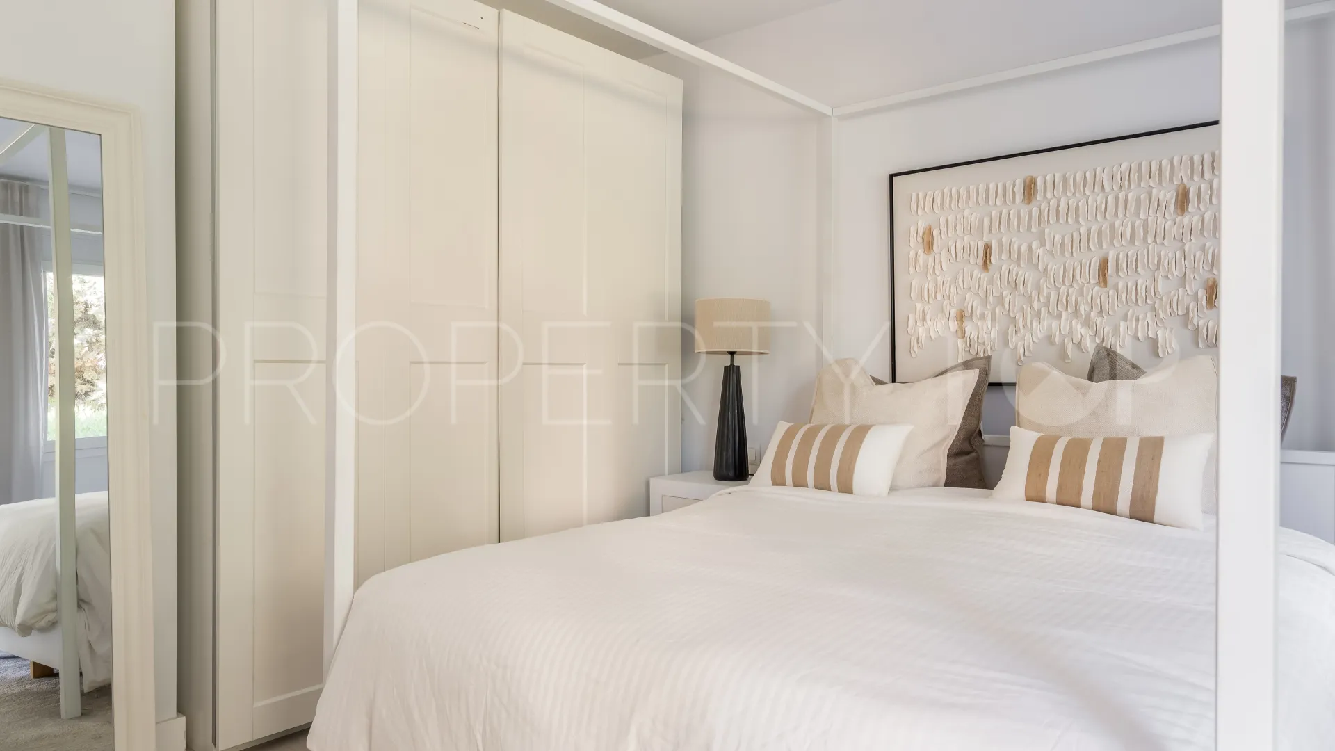 Nueva Andalucia, apartamento de 3 dormitorios en venta