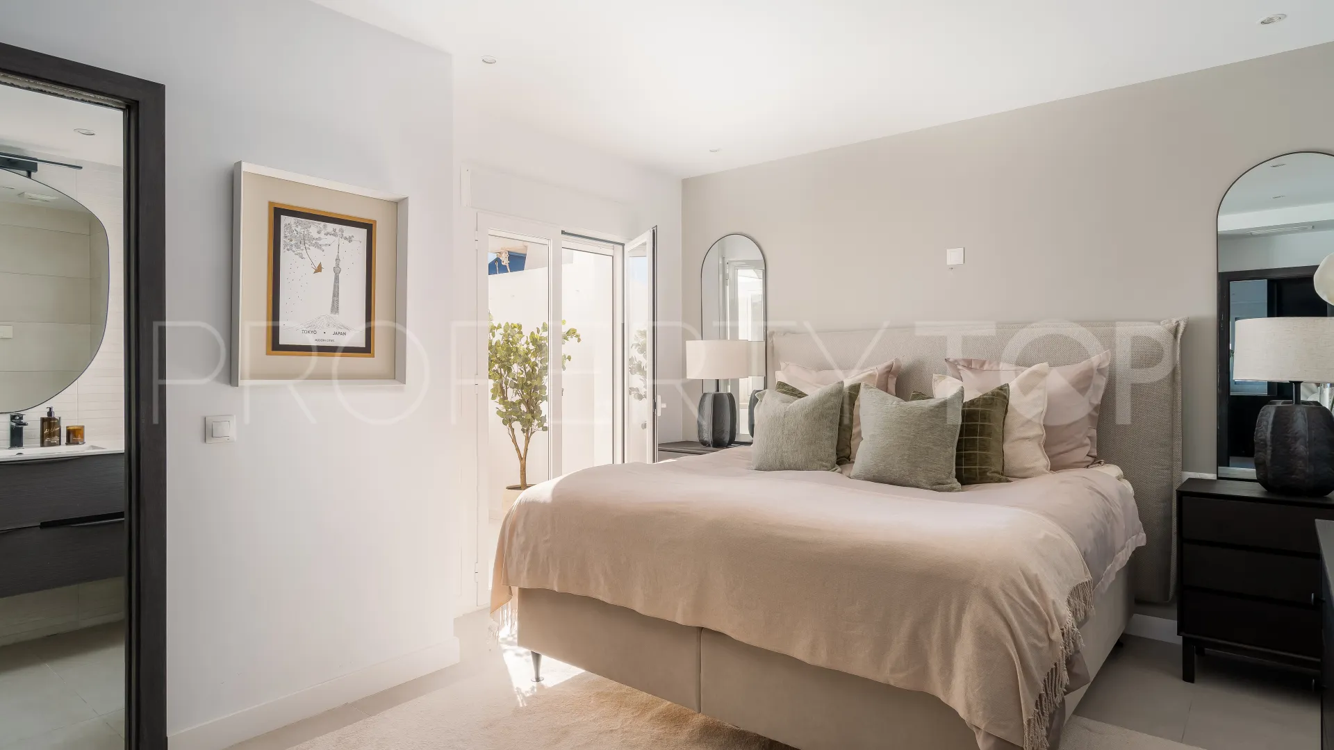 Nueva Andalucia, apartamento de 3 dormitorios en venta
