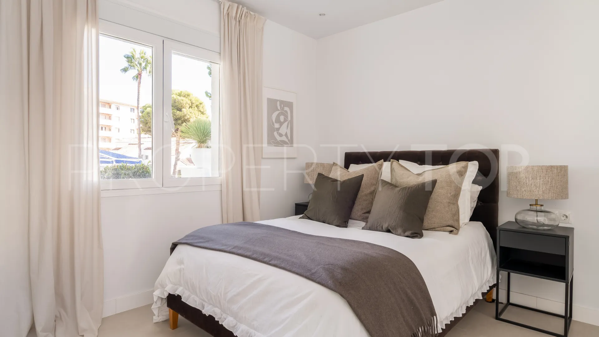 Nueva Andalucia, apartamento de 3 dormitorios en venta