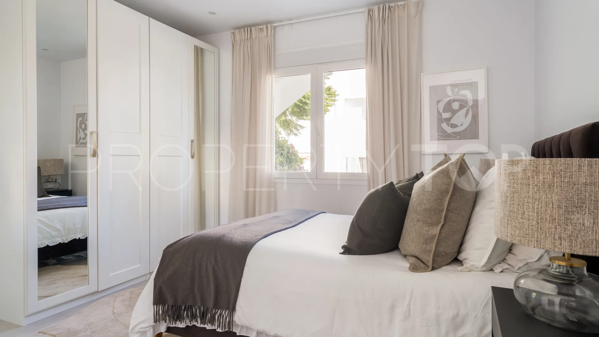 Nueva Andalucia, apartamento de 3 dormitorios en venta