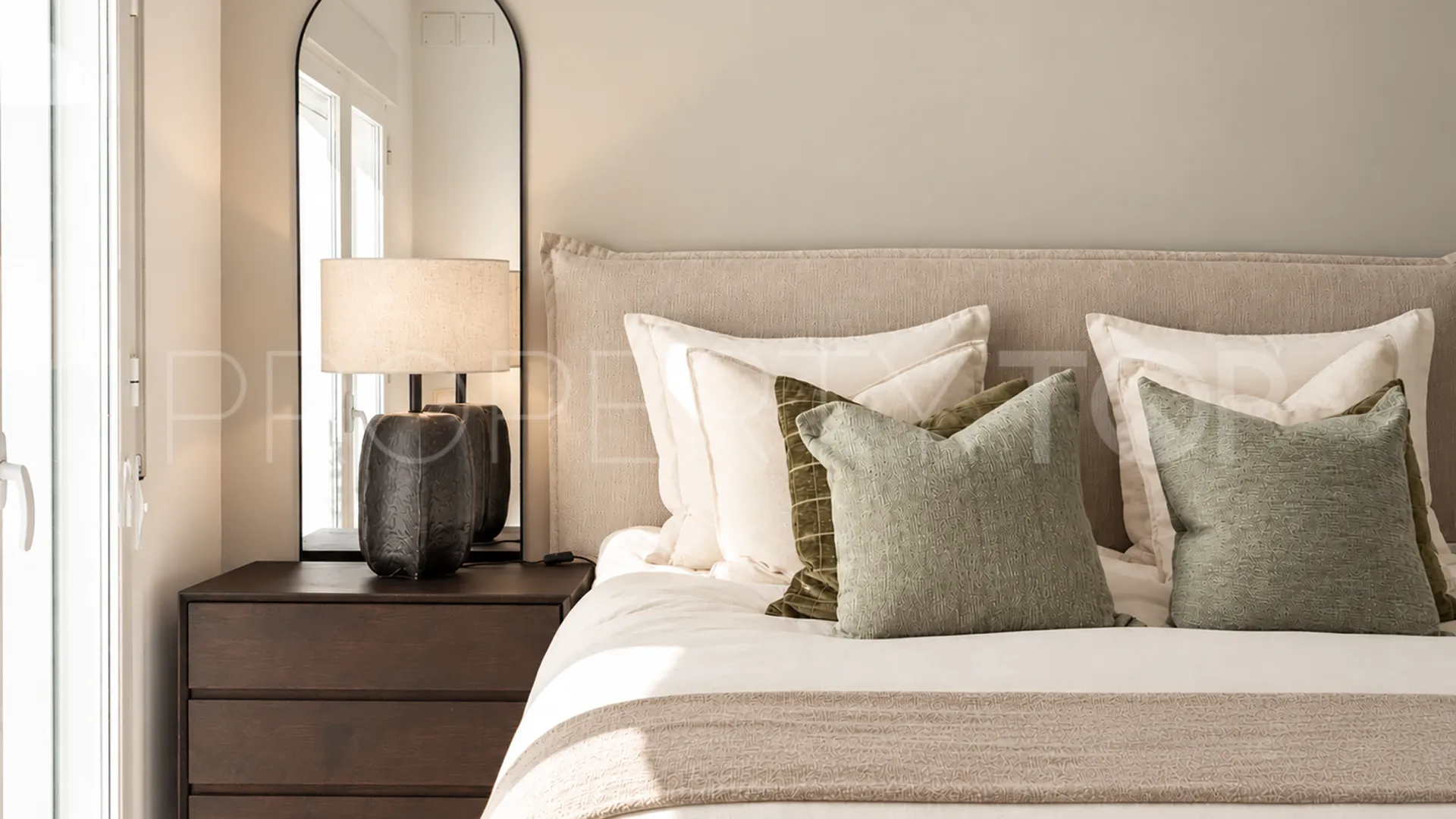 Nueva Andalucia, apartamento de 3 dormitorios en venta