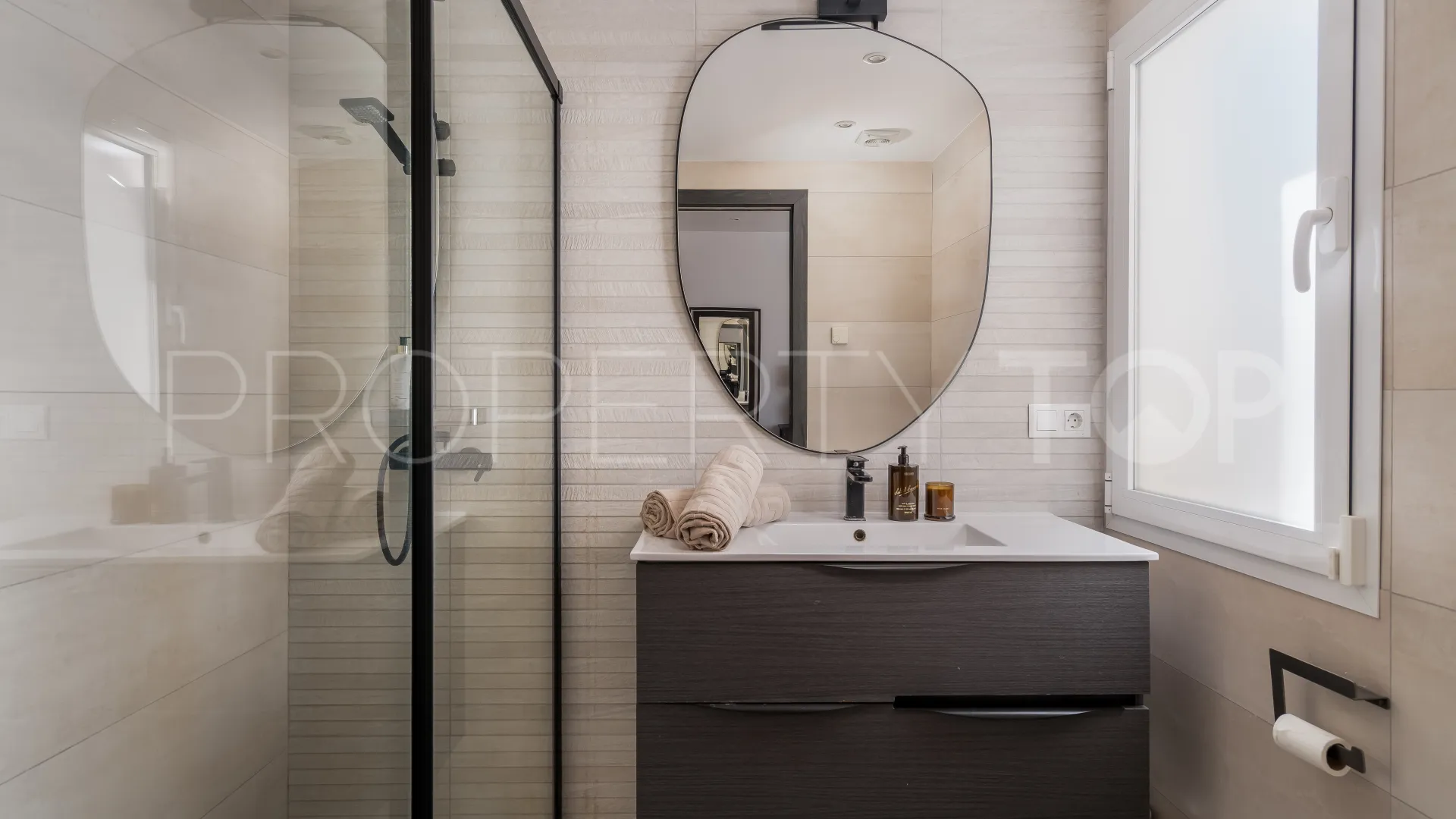 Nueva Andalucia, apartamento de 3 dormitorios en venta