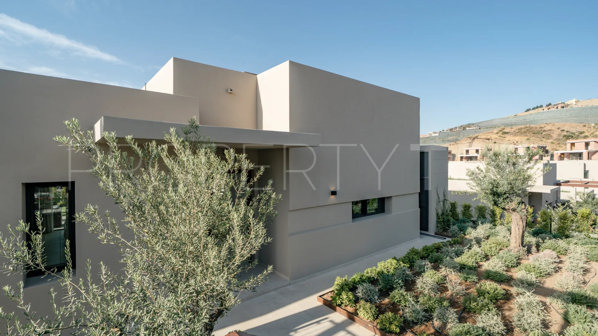 Villa de 3 dormitorios en venta en Benahavis