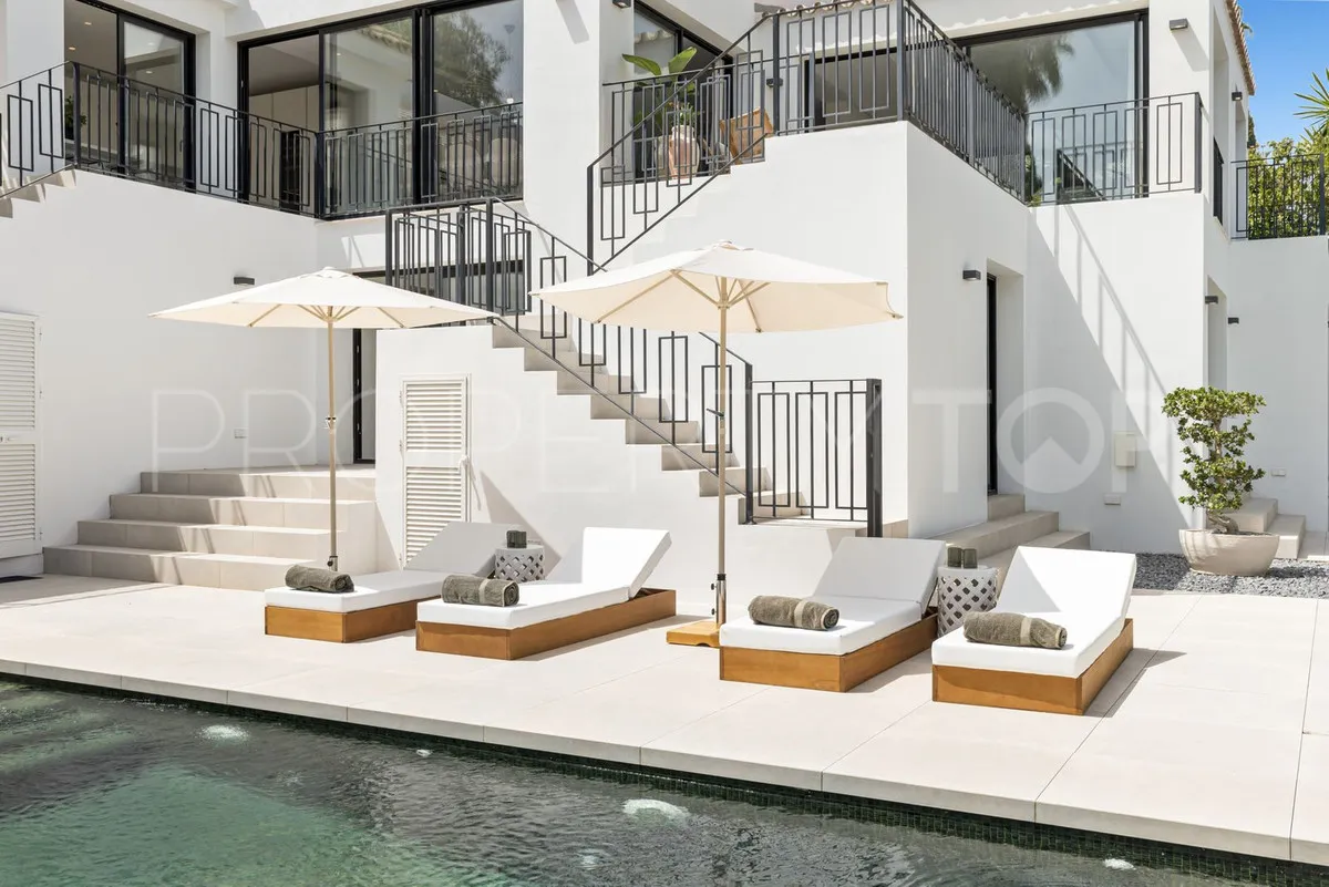 For sale villa in Los Naranjos Hill Club with 4 bedrooms