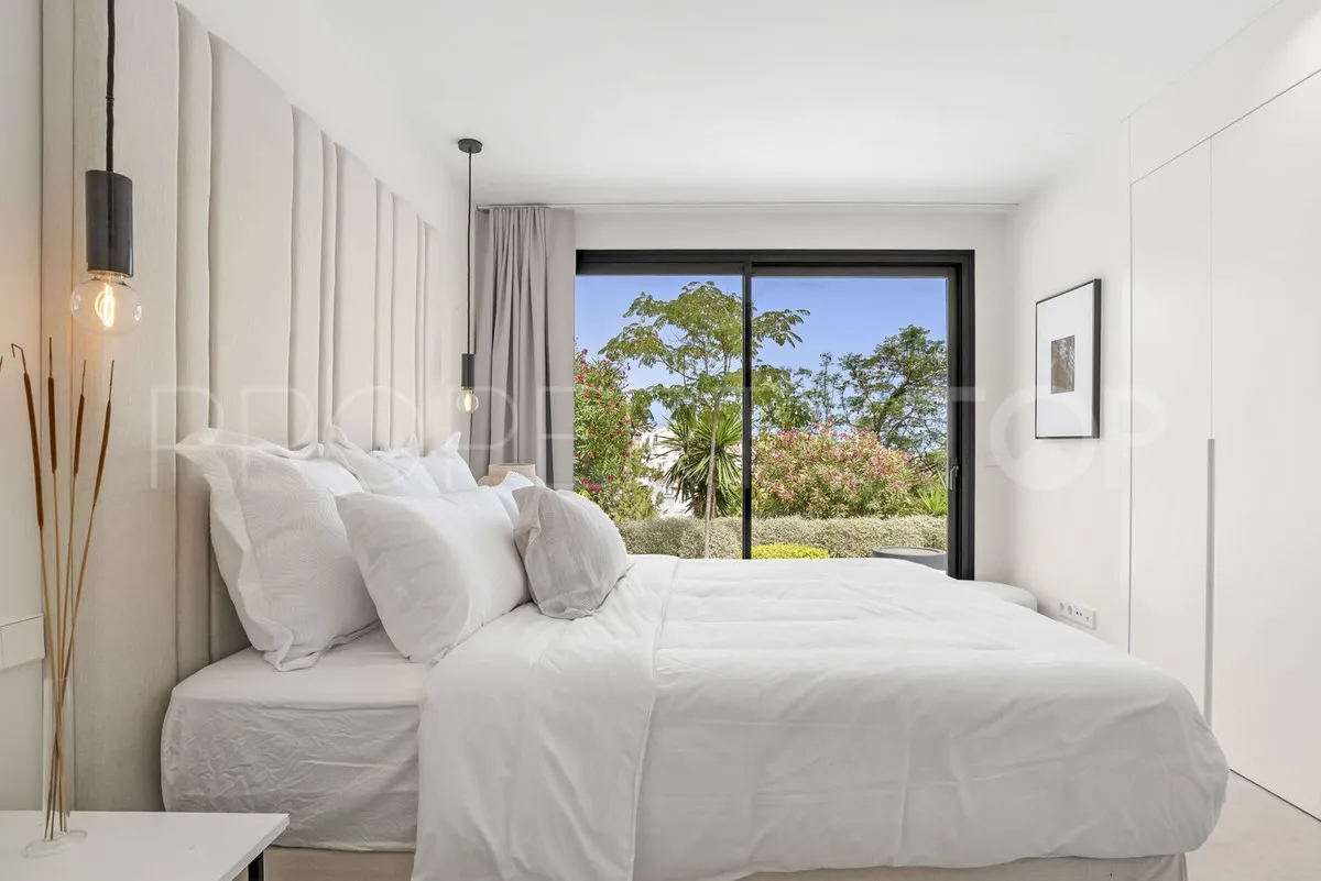 For sale villa in Los Naranjos Hill Club with 4 bedrooms