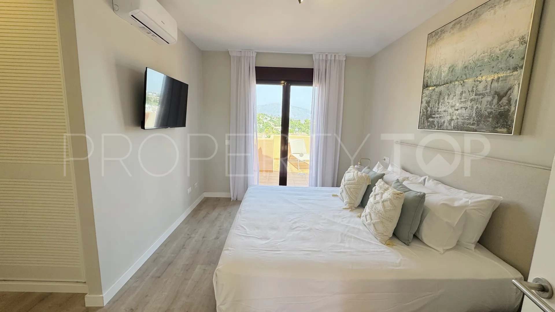 El Paraiso, atico duplex de 3 dormitorios en venta
