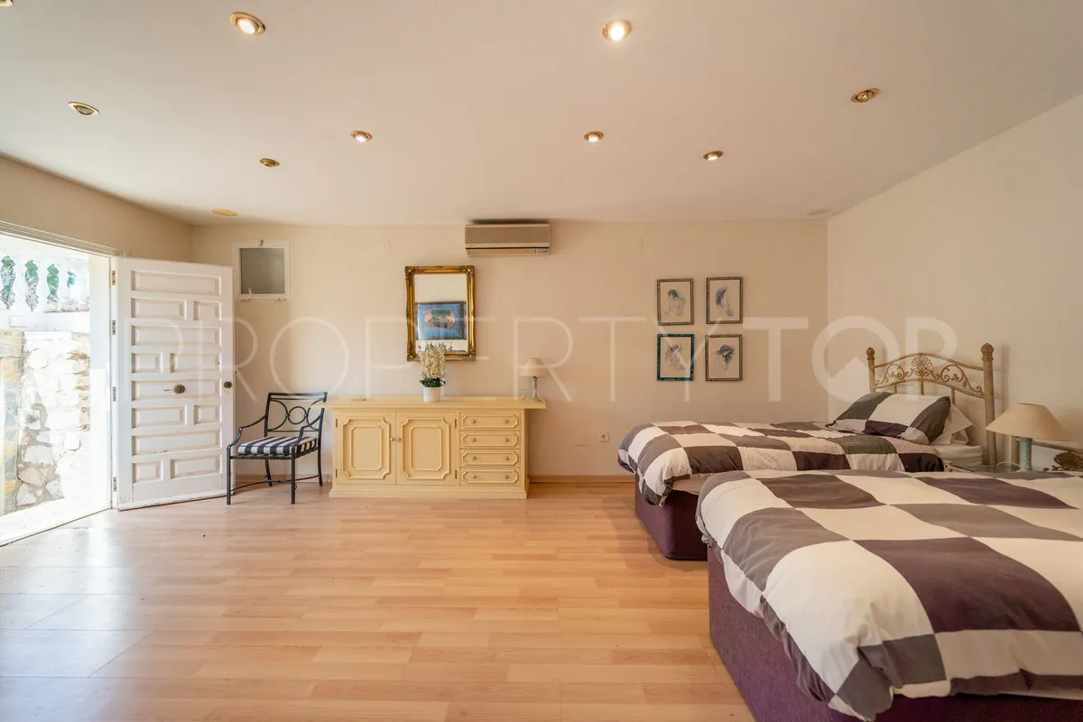 5 bedrooms villa for sale in Mijas Costa