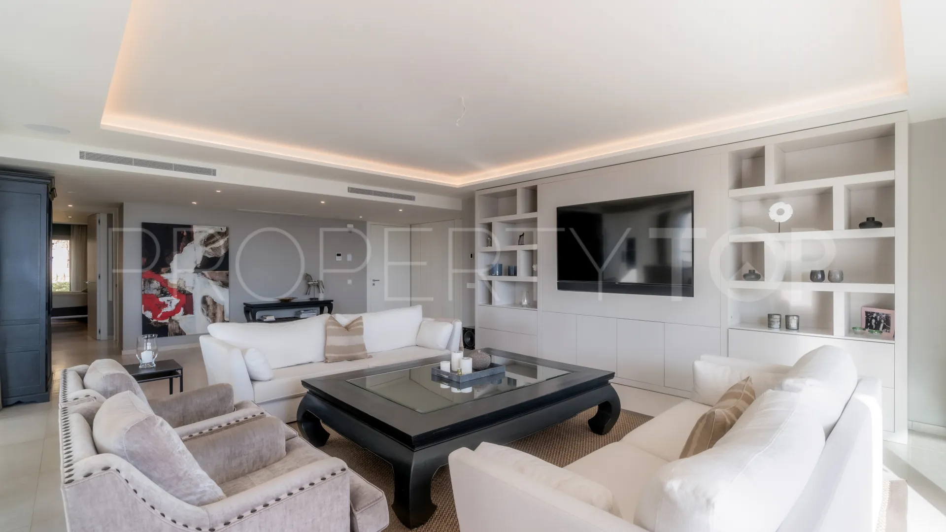 For sale 3 bedrooms apartment in 9 Lions Residences