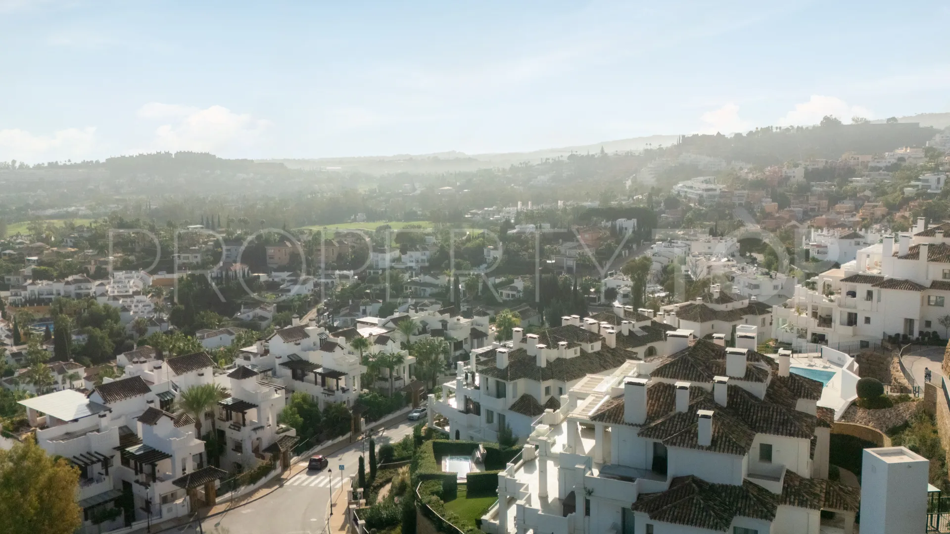 For sale 3 bedrooms apartment in 9 Lions Residences