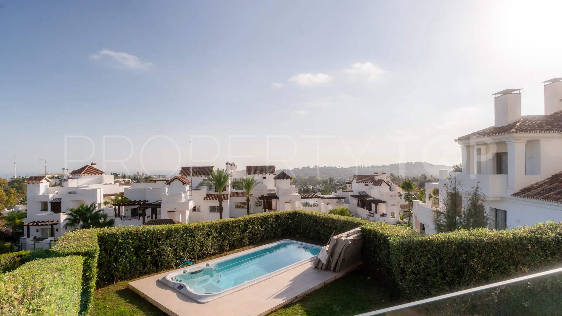 For sale 3 bedrooms apartment in 9 Lions Residences