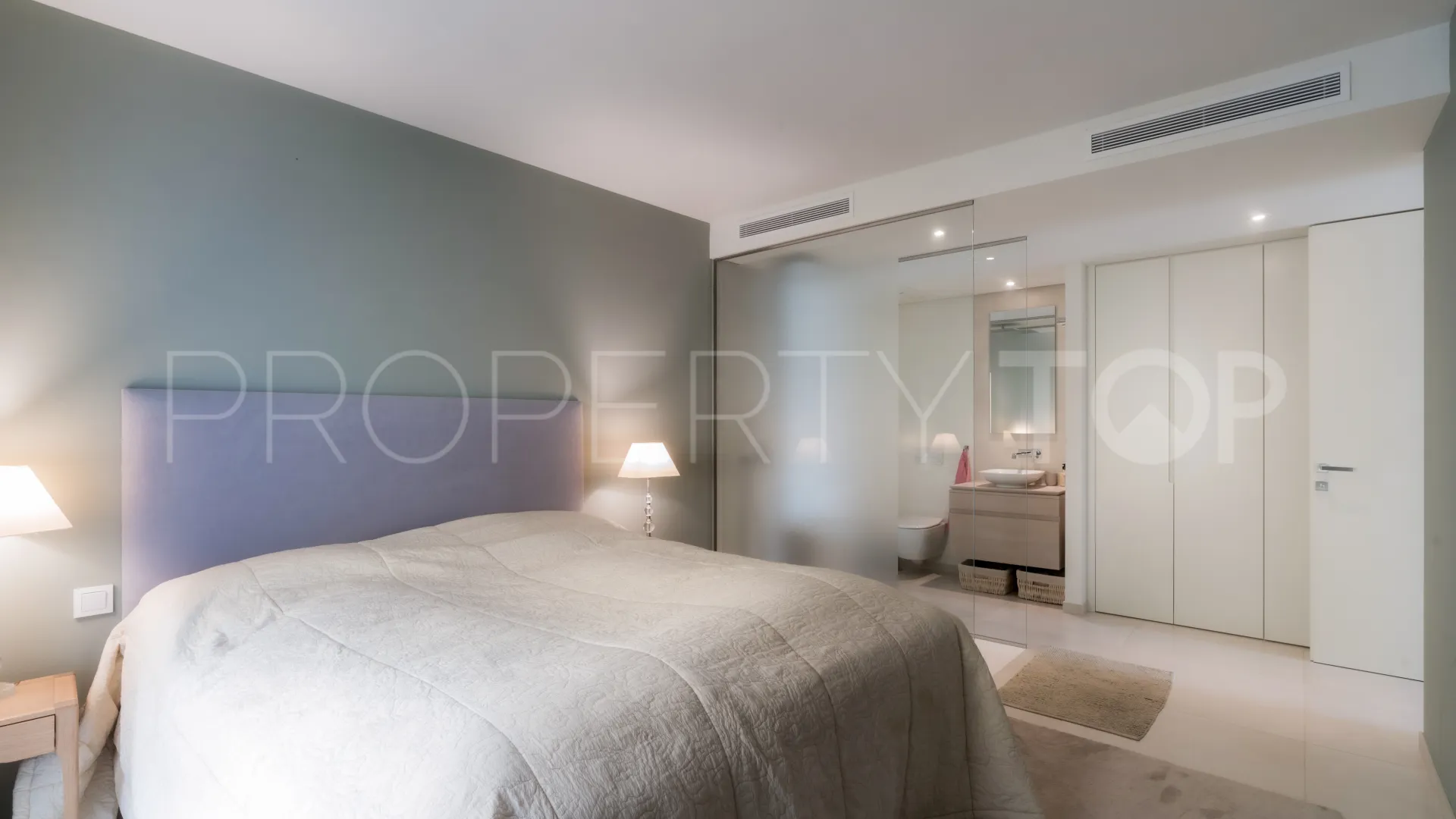 For sale 3 bedrooms apartment in 9 Lions Residences