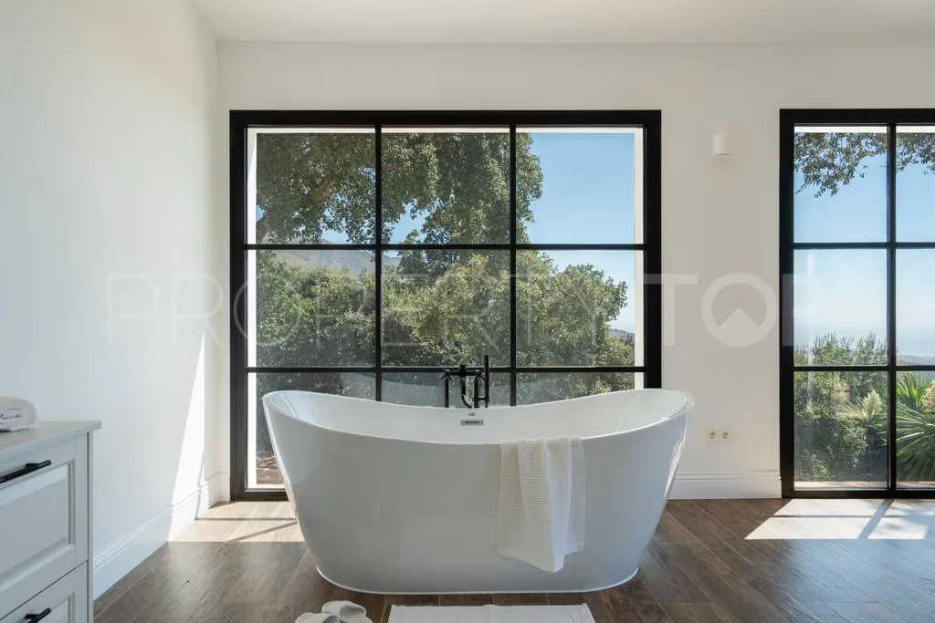 Villa with 5 bedrooms for sale in Casares