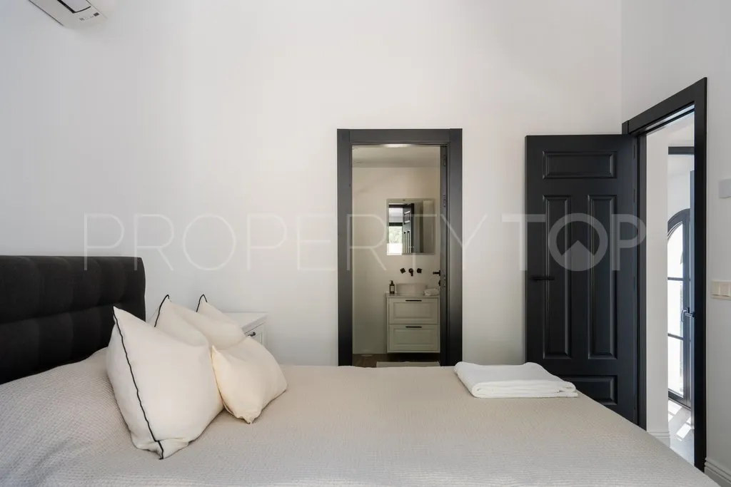 Villa with 5 bedrooms for sale in Casares