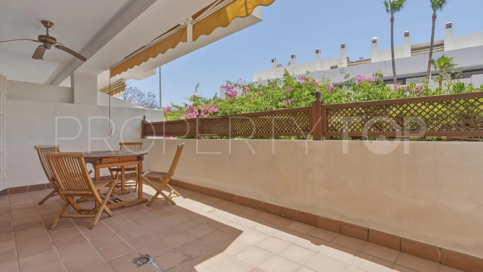 For sale ground floor apartment in Marbella Golden Mile