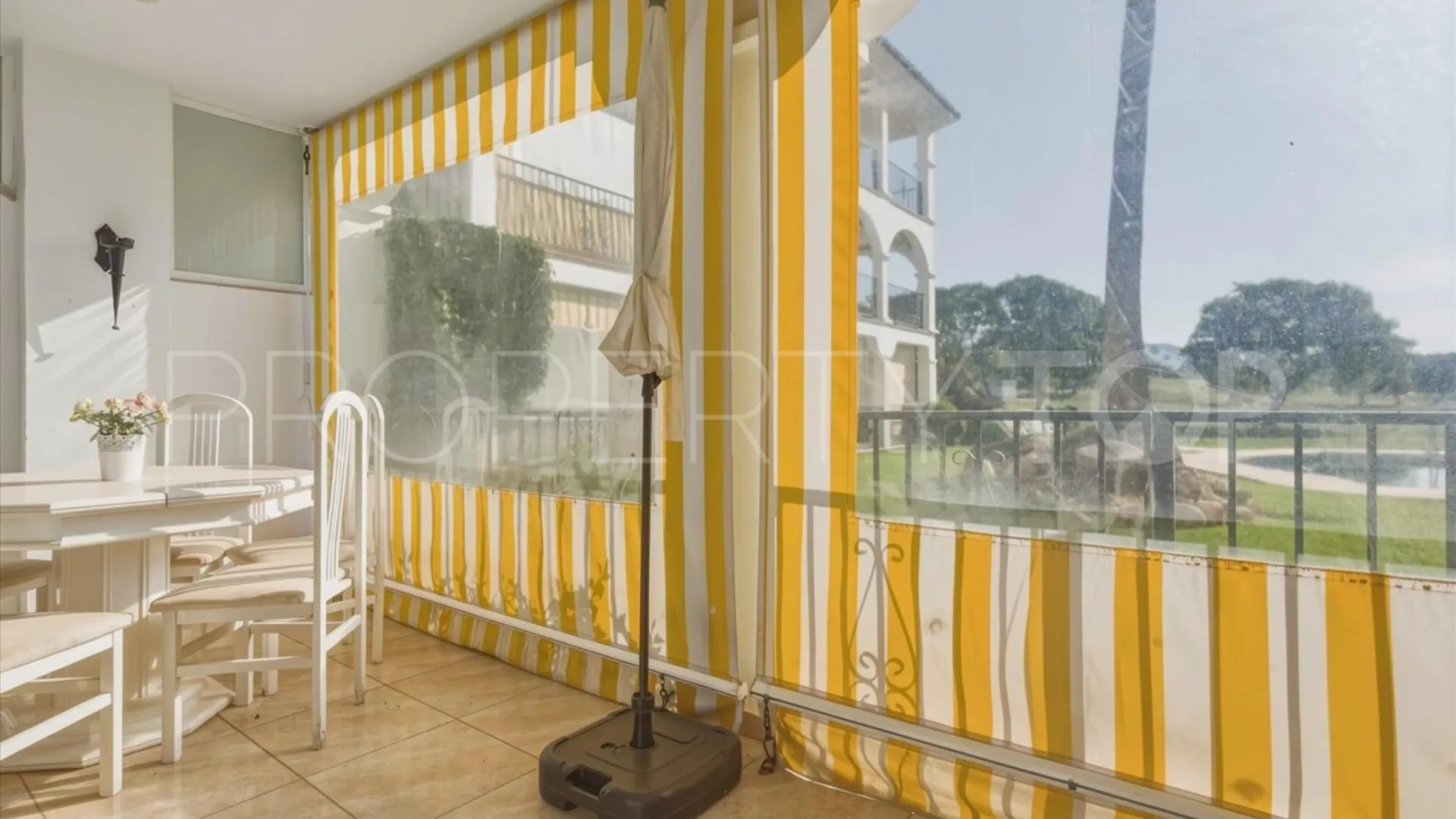 For sale 2 bedrooms ground floor apartment in Mijas Golf