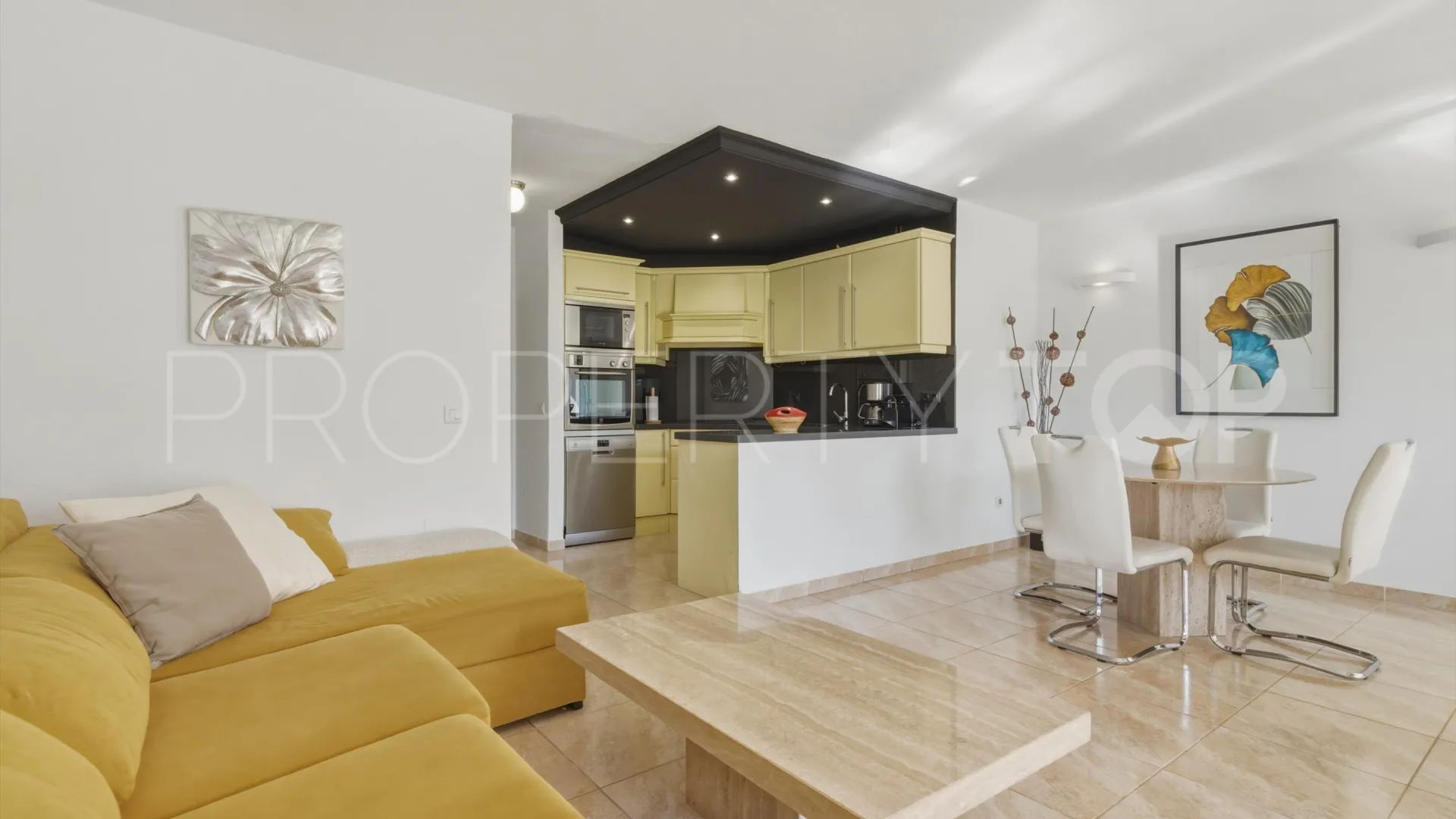 For sale 2 bedrooms ground floor apartment in Mijas Golf