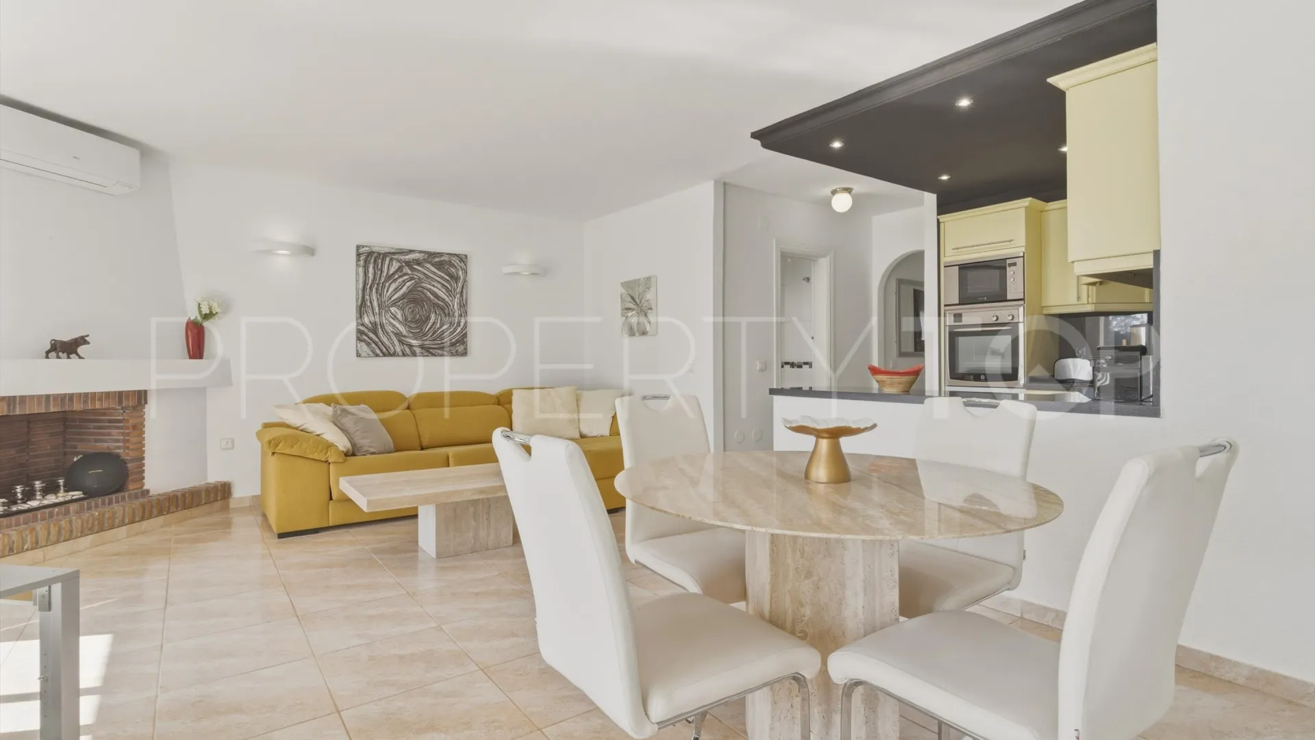 For sale 2 bedrooms ground floor apartment in Mijas Golf