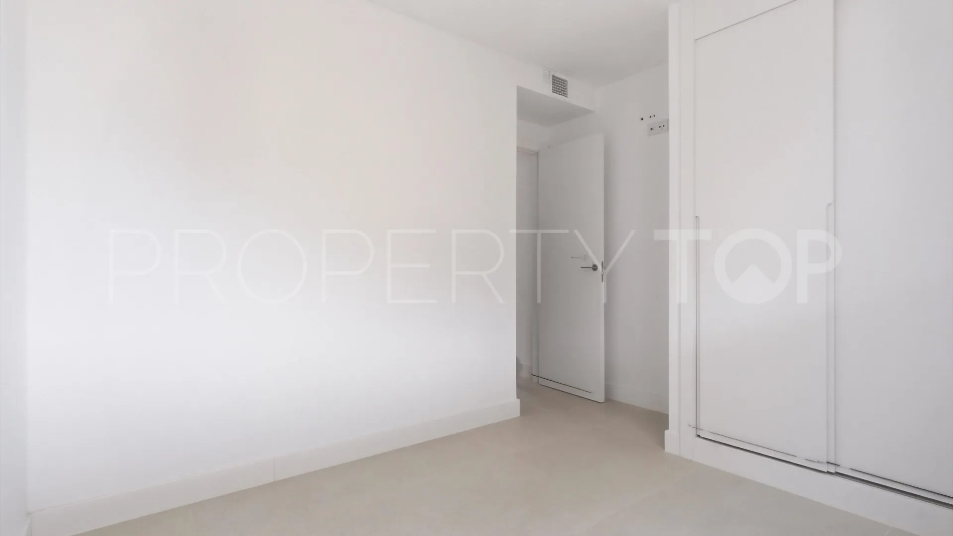 Apartamento en venta en El Higueron con 2 dormitorios