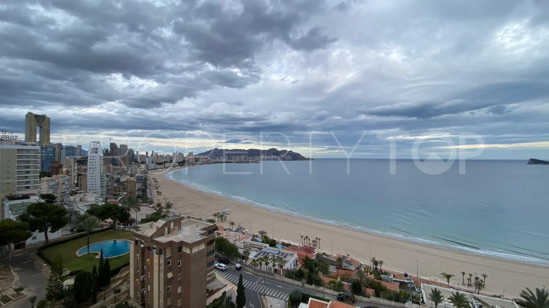 For sale Playa de Poniente apartment with 2 bedrooms