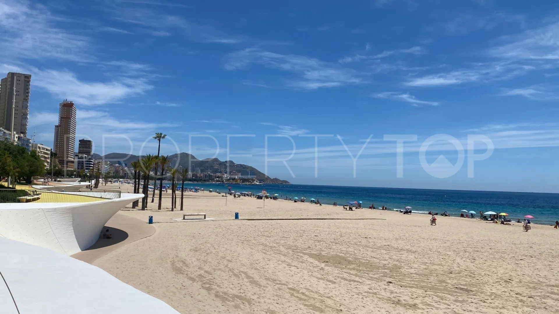 For sale Playa de Poniente apartment with 2 bedrooms