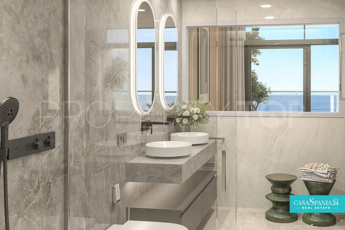 For sale Playa de Poniente apartment with 2 bedrooms