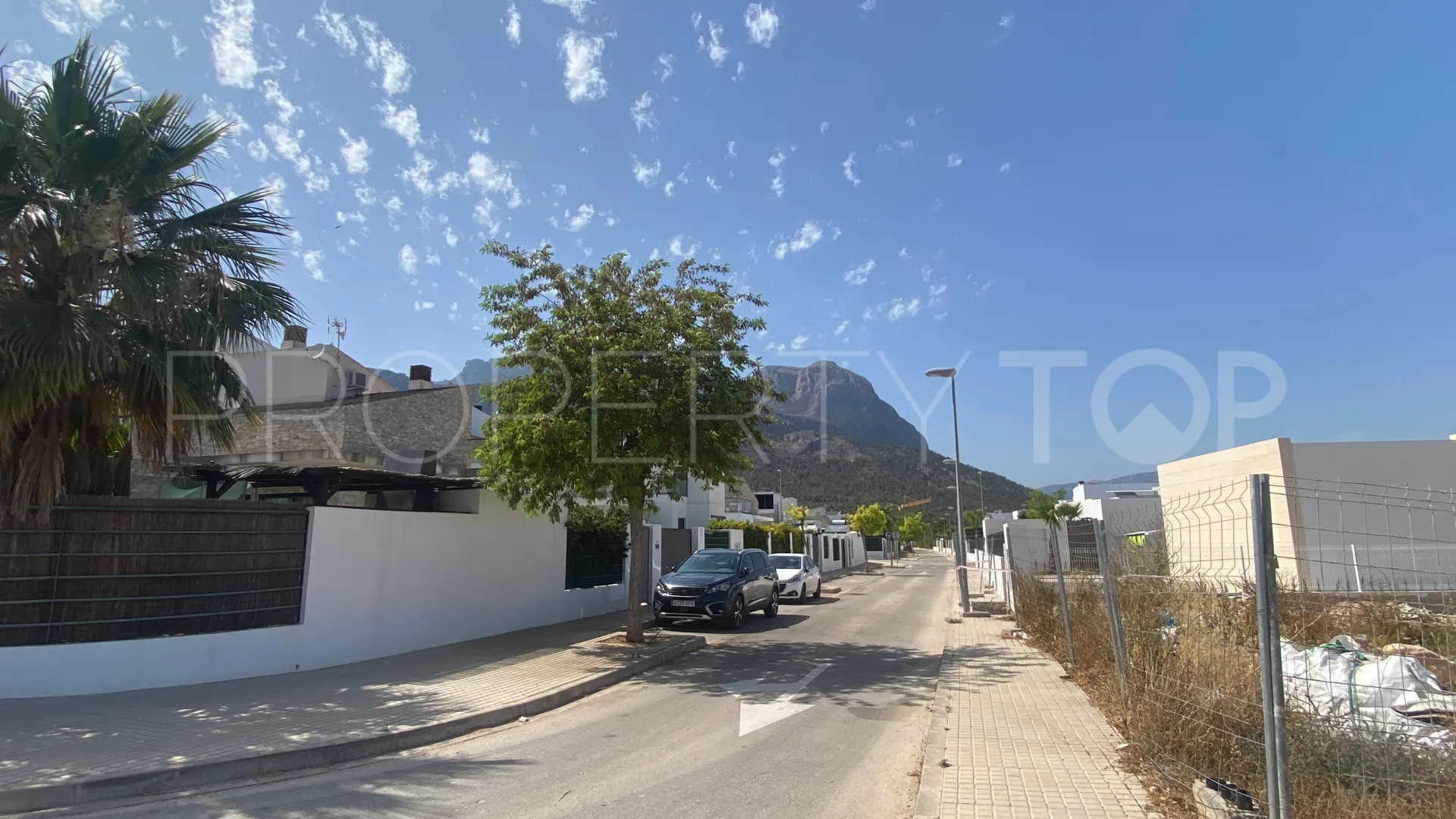 Parcela residencial a la venta en Polop