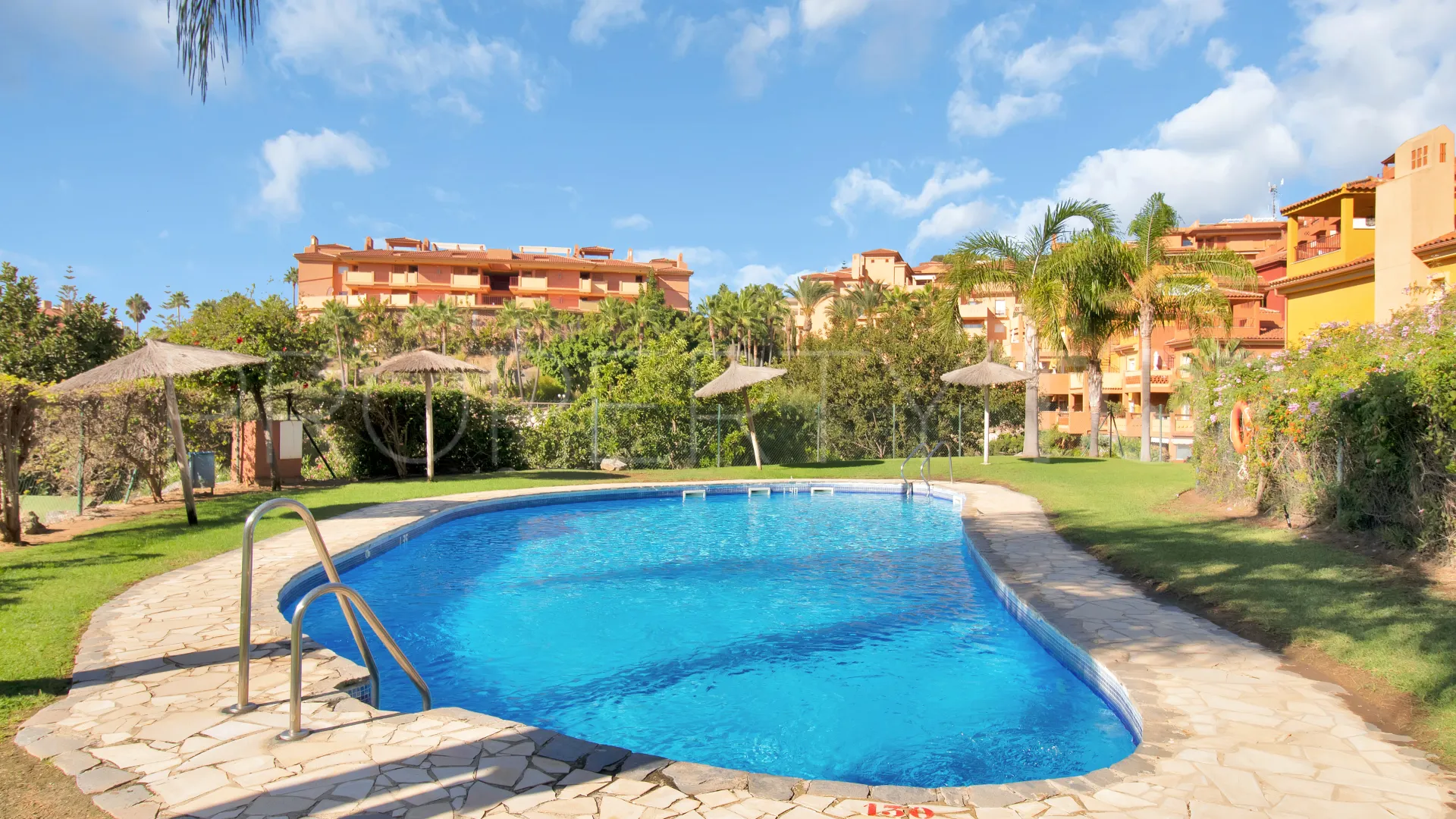 For sale duplex penthouse in La Reserva de Marbella with 2 bedrooms