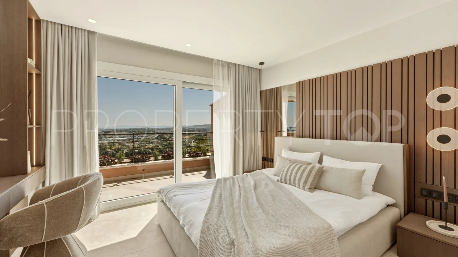 Duplex penthouse for sale in Magna Marbella with 3 bedrooms