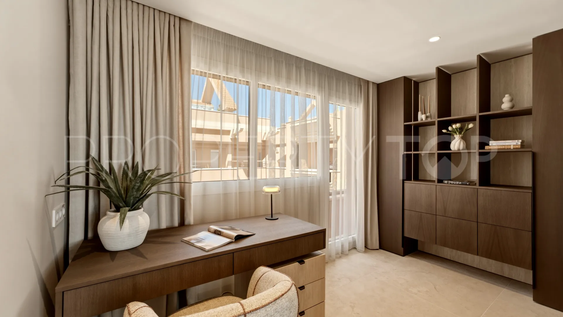 Duplex penthouse for sale in Magna Marbella with 3 bedrooms
