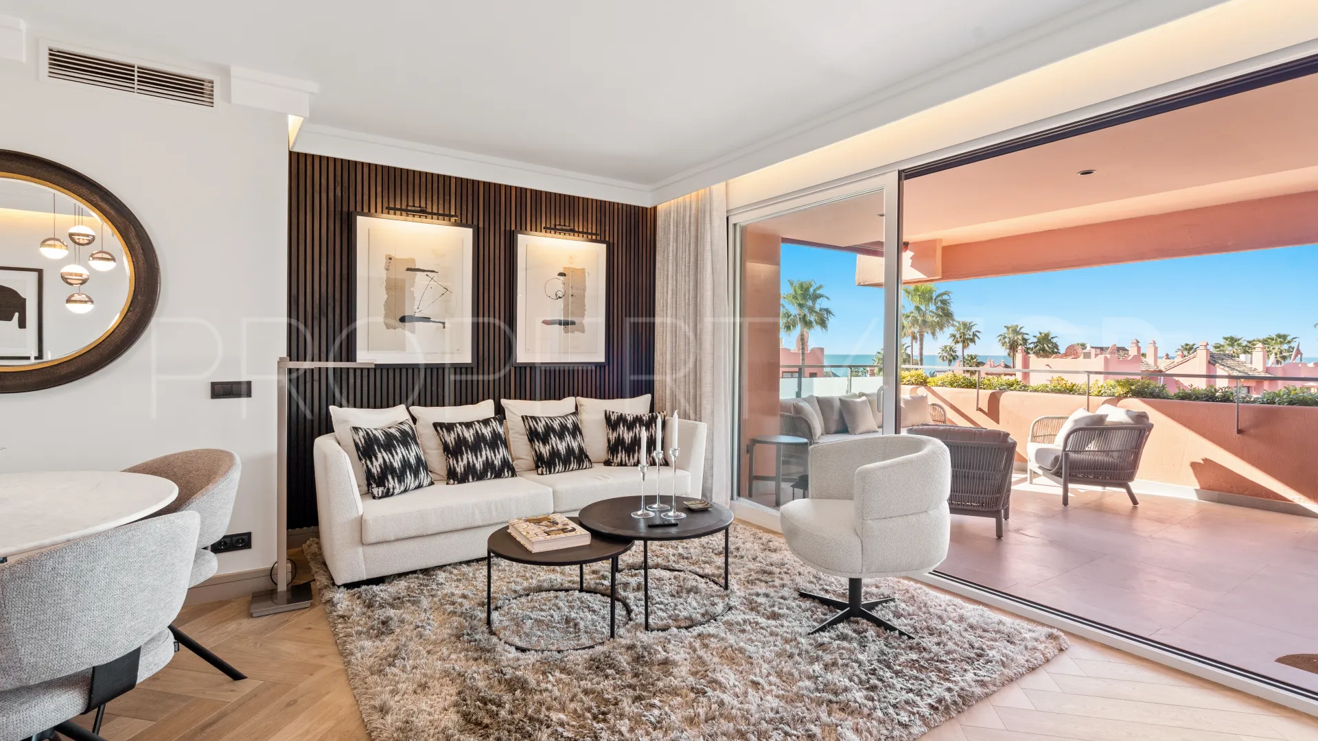 Atico duplex en venta de 3 dormitorios en Beach Side New Golden Mile