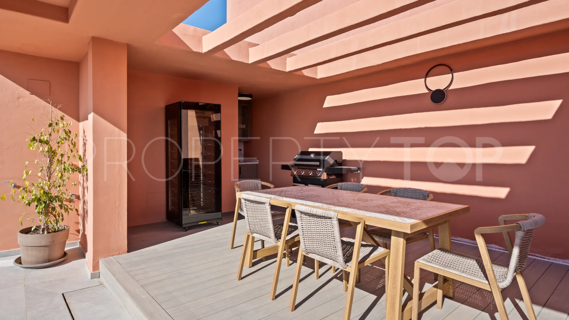 Atico duplex en venta de 3 dormitorios en Beach Side New Golden Mile