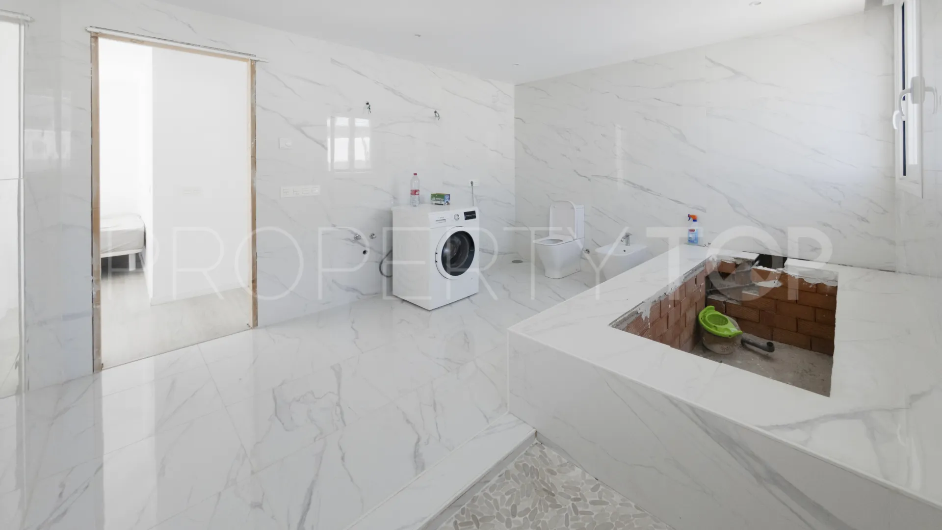 Villa de 4 dormitorios en venta en El Paraiso