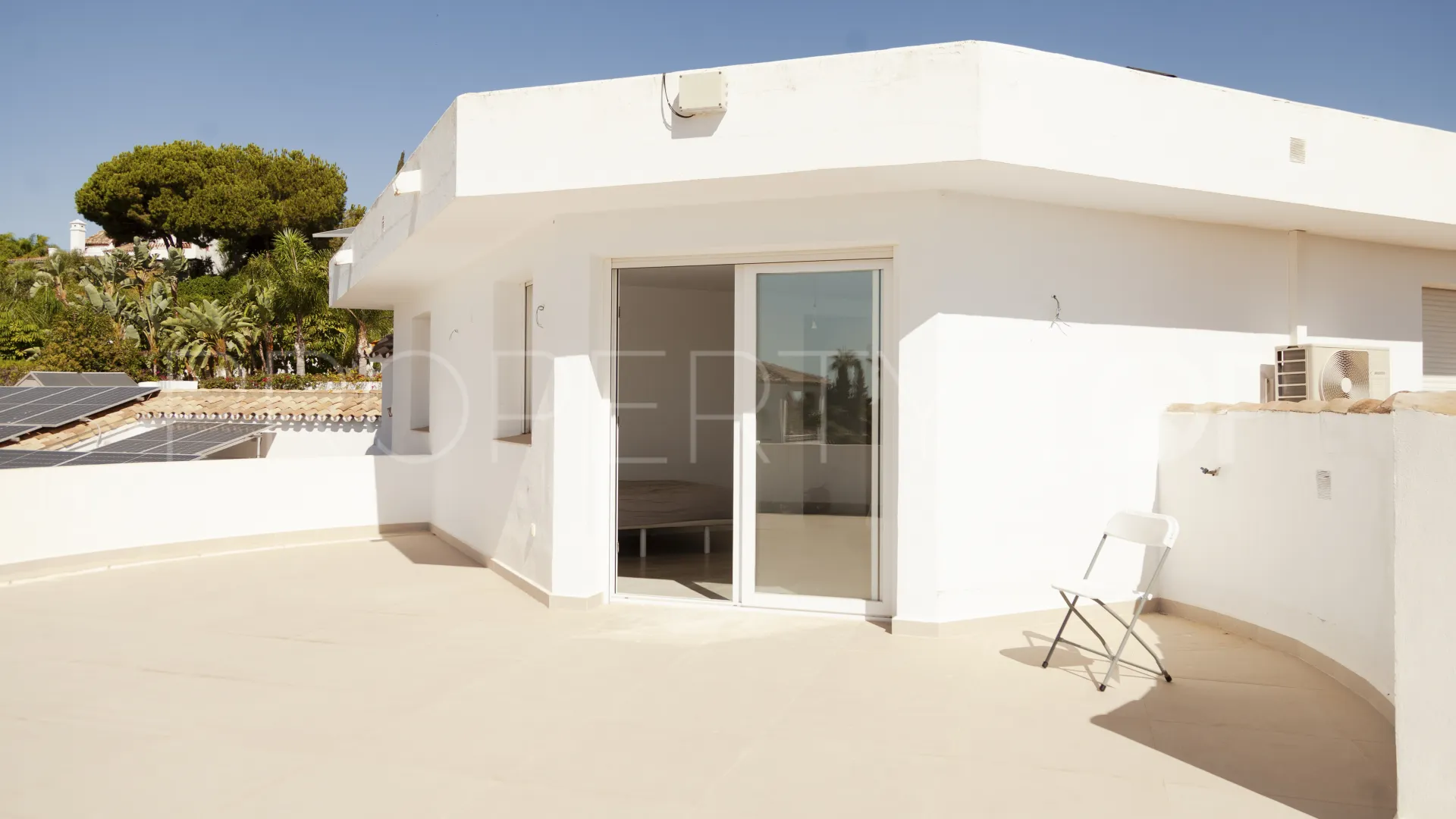Villa de 4 dormitorios en venta en El Paraiso