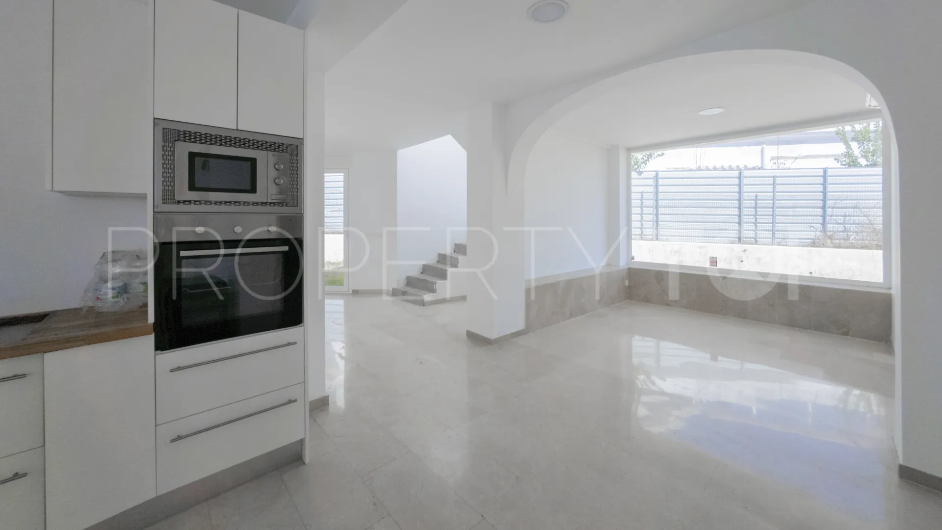 Villa de 4 dormitorios en venta en El Paraiso