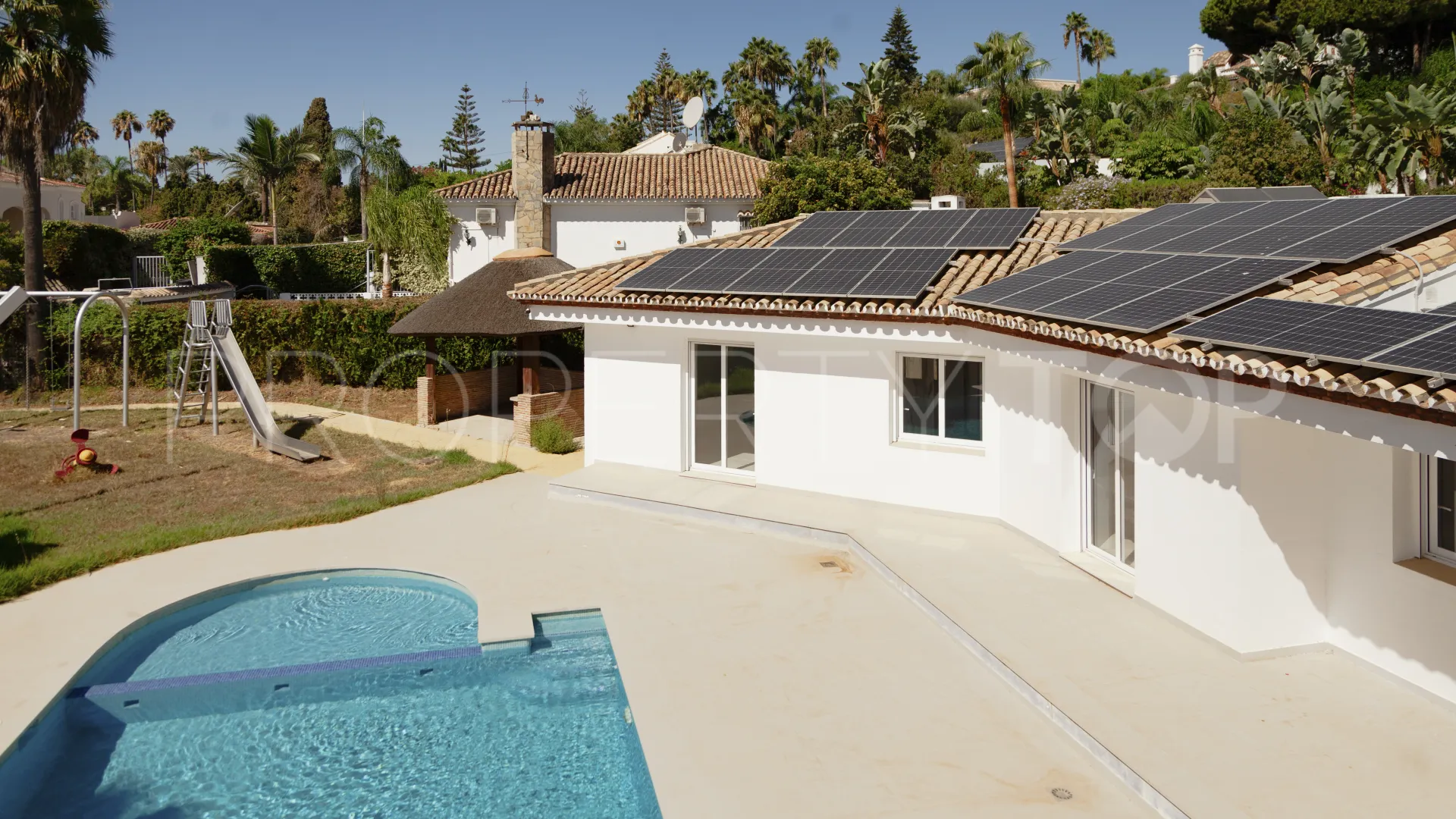 Villa de 4 dormitorios en venta en El Paraiso