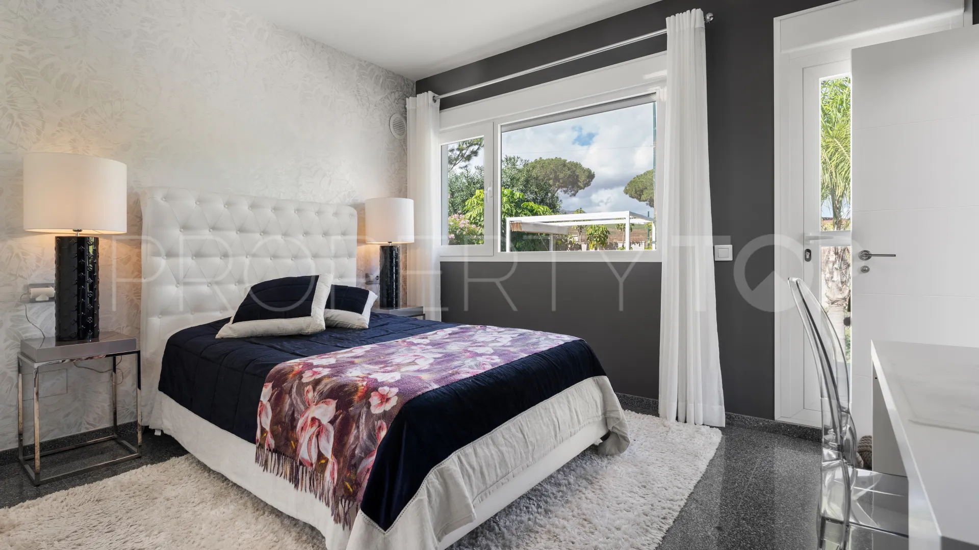 5 bedrooms villa in La Cala Golf Resort for sale