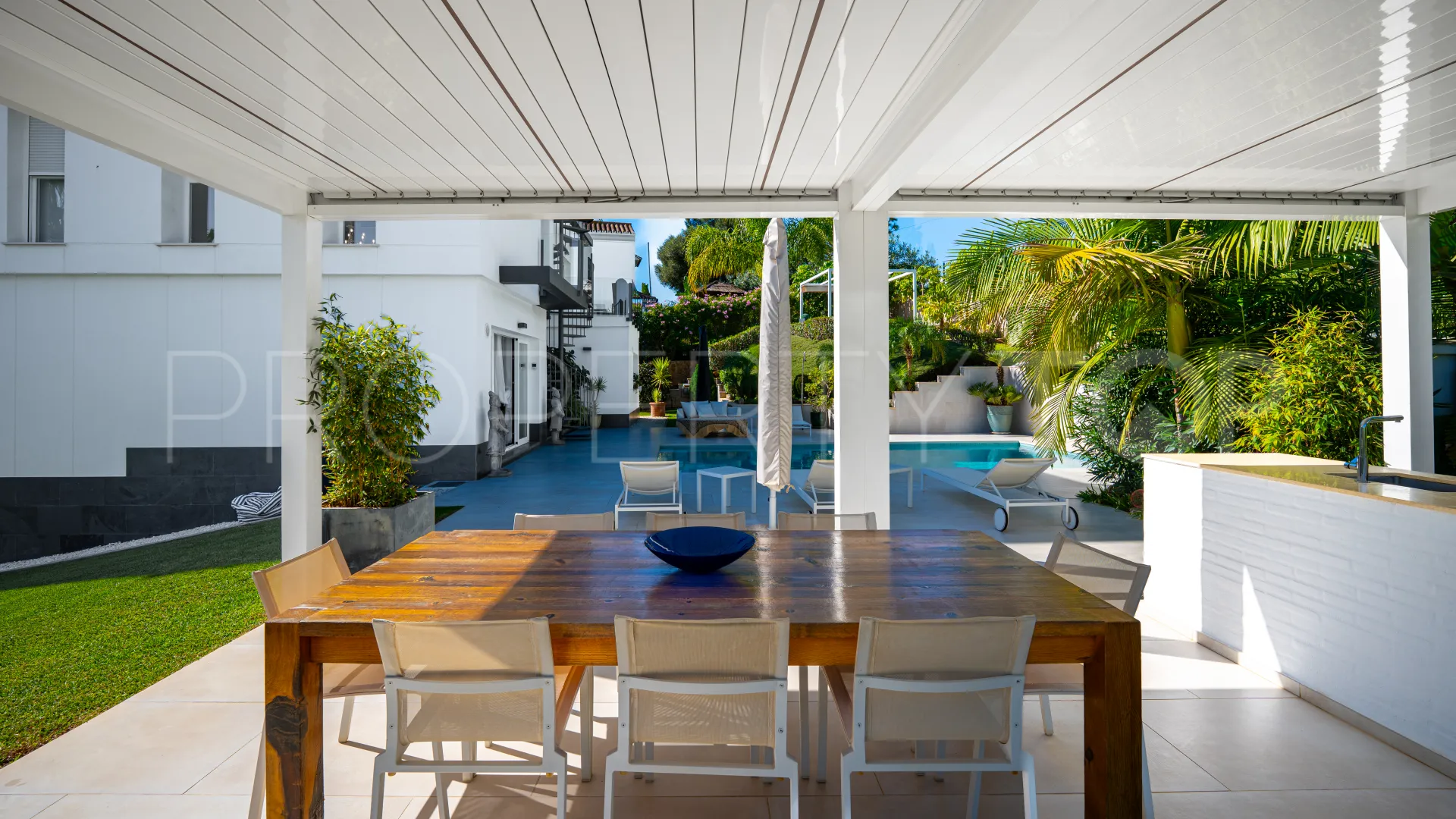 5 bedrooms villa in La Cala Golf Resort for sale