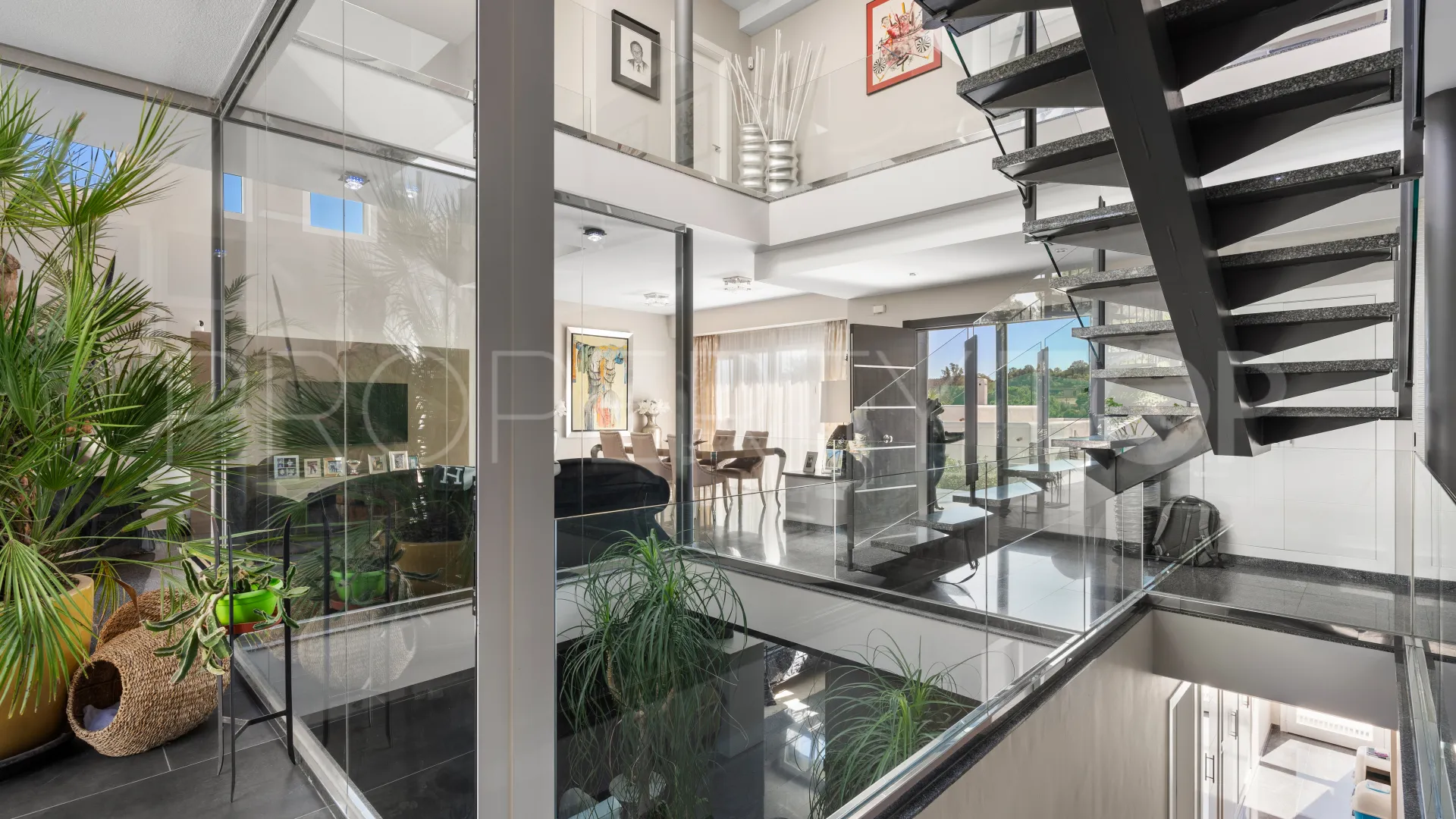 5 bedrooms villa in La Cala Golf Resort for sale
