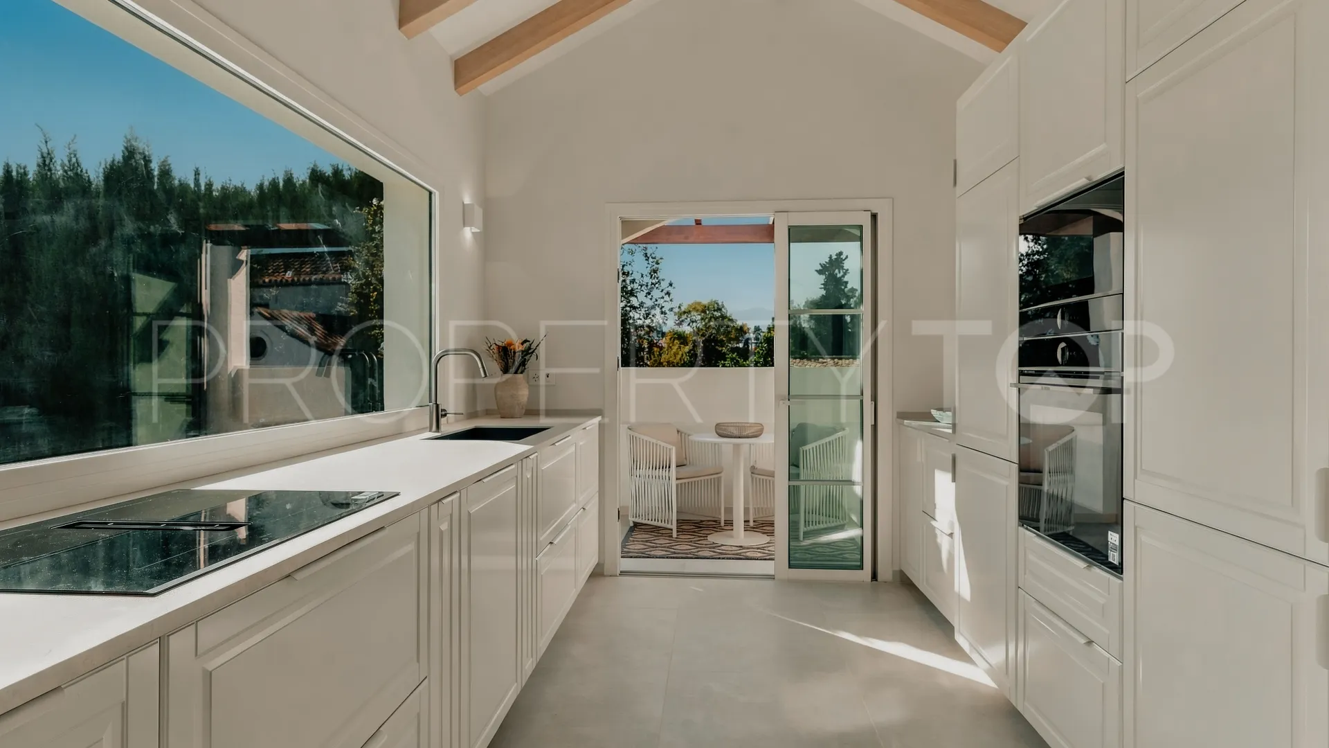 House for sale in Guadalmina Alta with 3 bedrooms