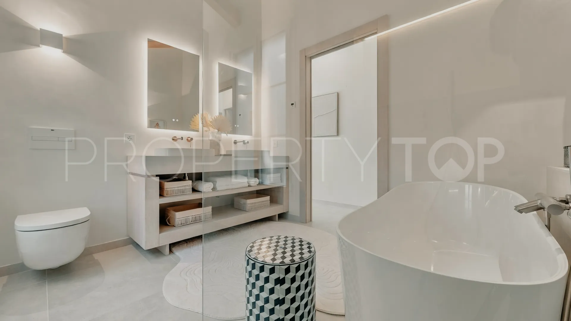 House for sale in Guadalmina Alta with 3 bedrooms