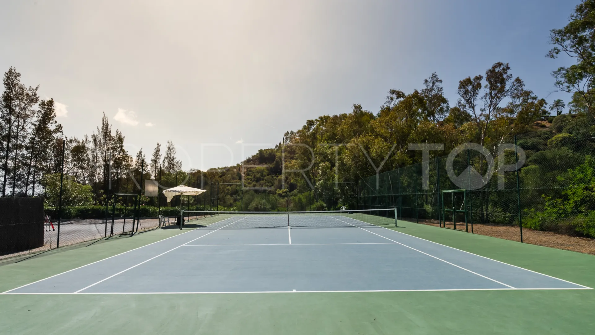 3 bedrooms apartment in Benahavis for sale