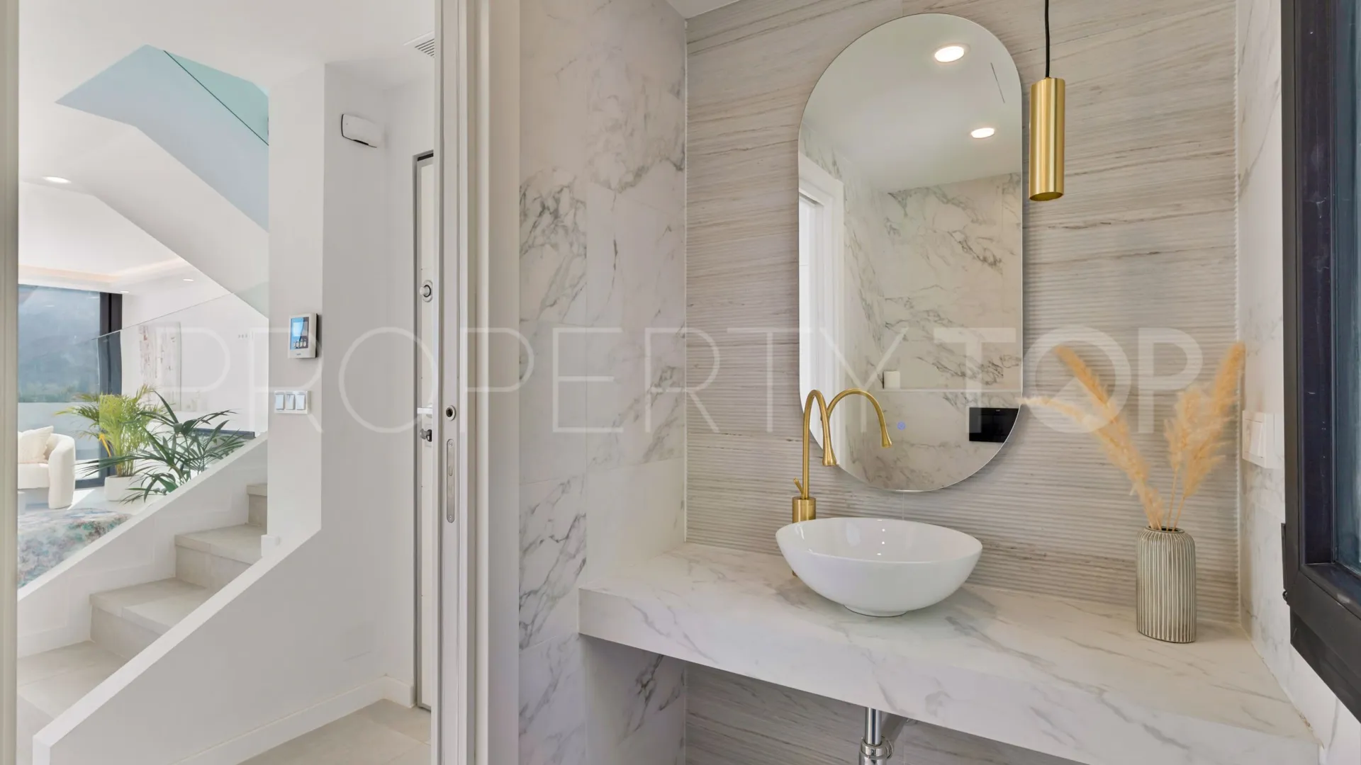 Nueva Andalucia villa for sale