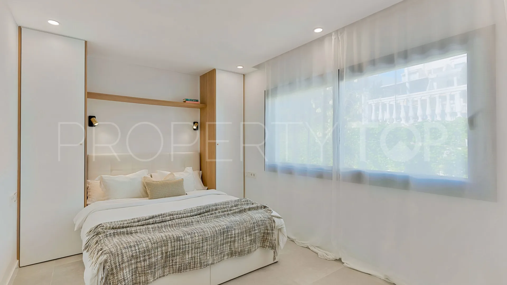 Nueva Andalucia villa for sale